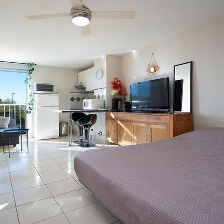 Le Colisee N33 St4 Apartment