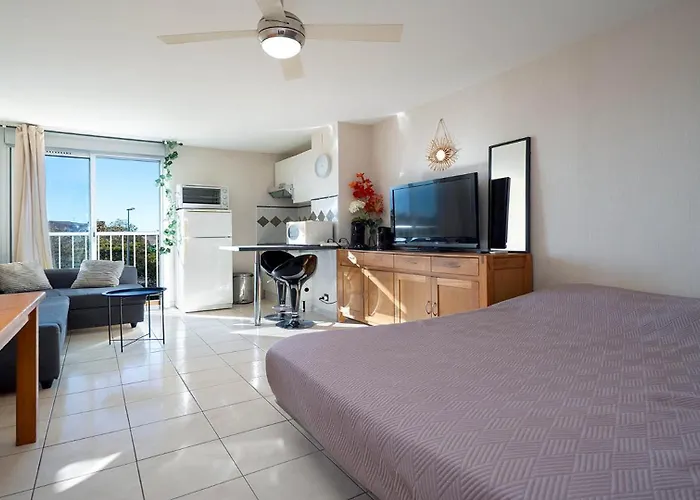 Le Colisee N33 St4 Apartment